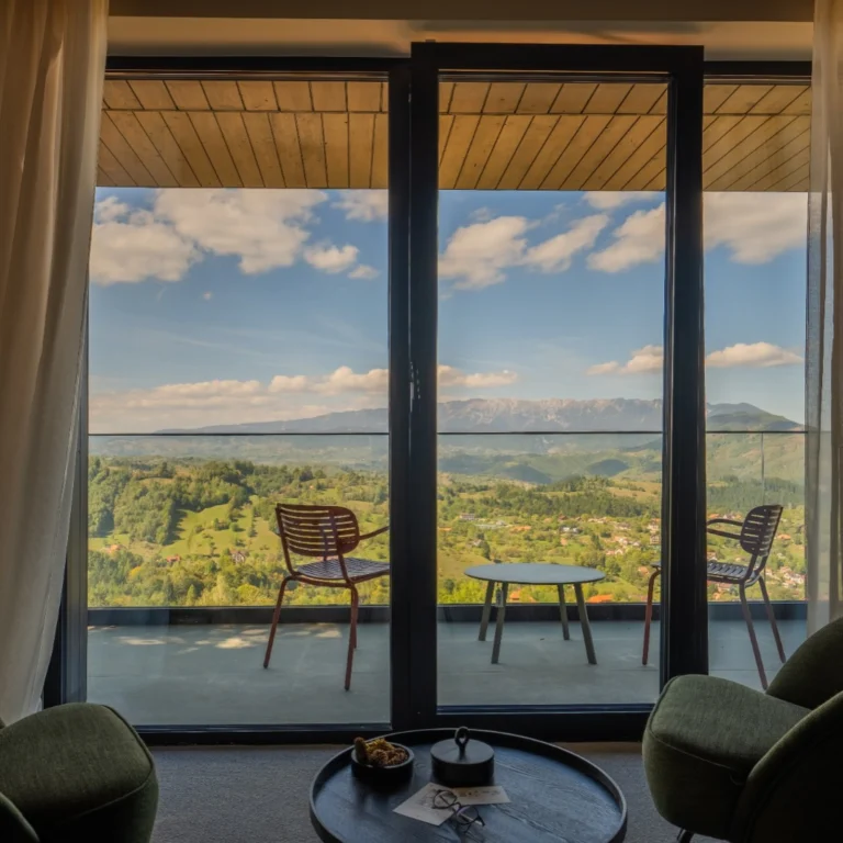 Instagram post from thepinesbucegilodge. This post is in position 3.